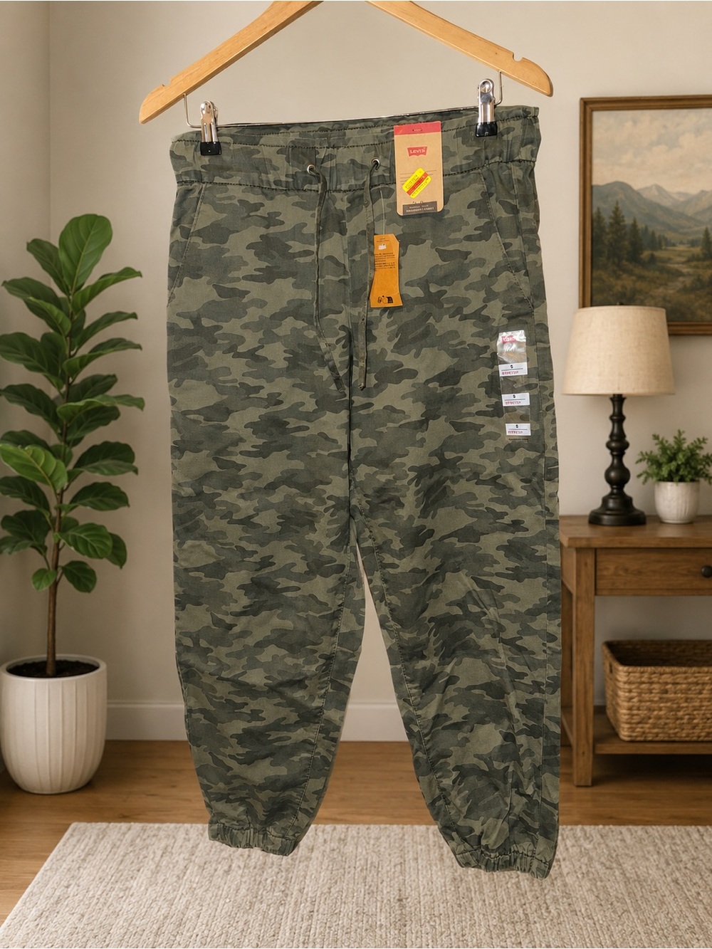 Levi's Women Camo Drawstring Joggers - Olive Green